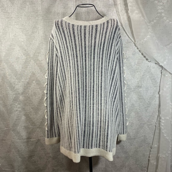 Rock & Republic striped fuzzy sweater size XL - Picture 3 of 8